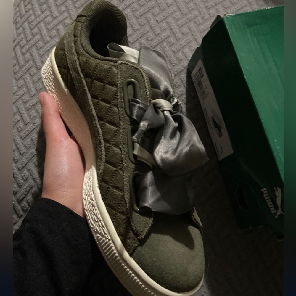 Pumas shoes!